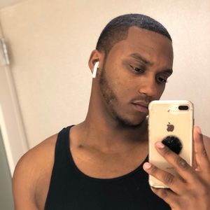 Meet your Posher, Davante